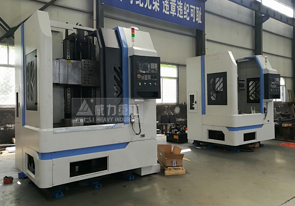 小型單柱700數(shù)控立車(chē)