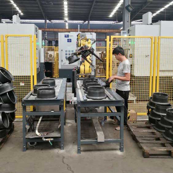 數(shù)控立車自動(dòng)化生產(chǎn)線汽車輪轂加工設(shè)備