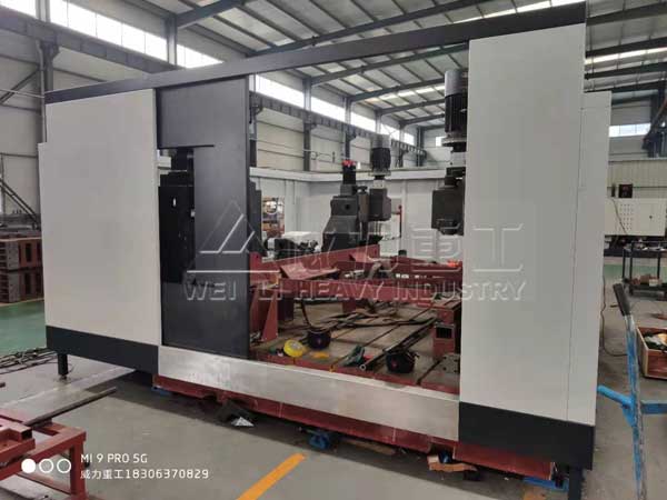 塔吊標(biāo)準(zhǔn)節(jié)數(shù)控專機(jī)